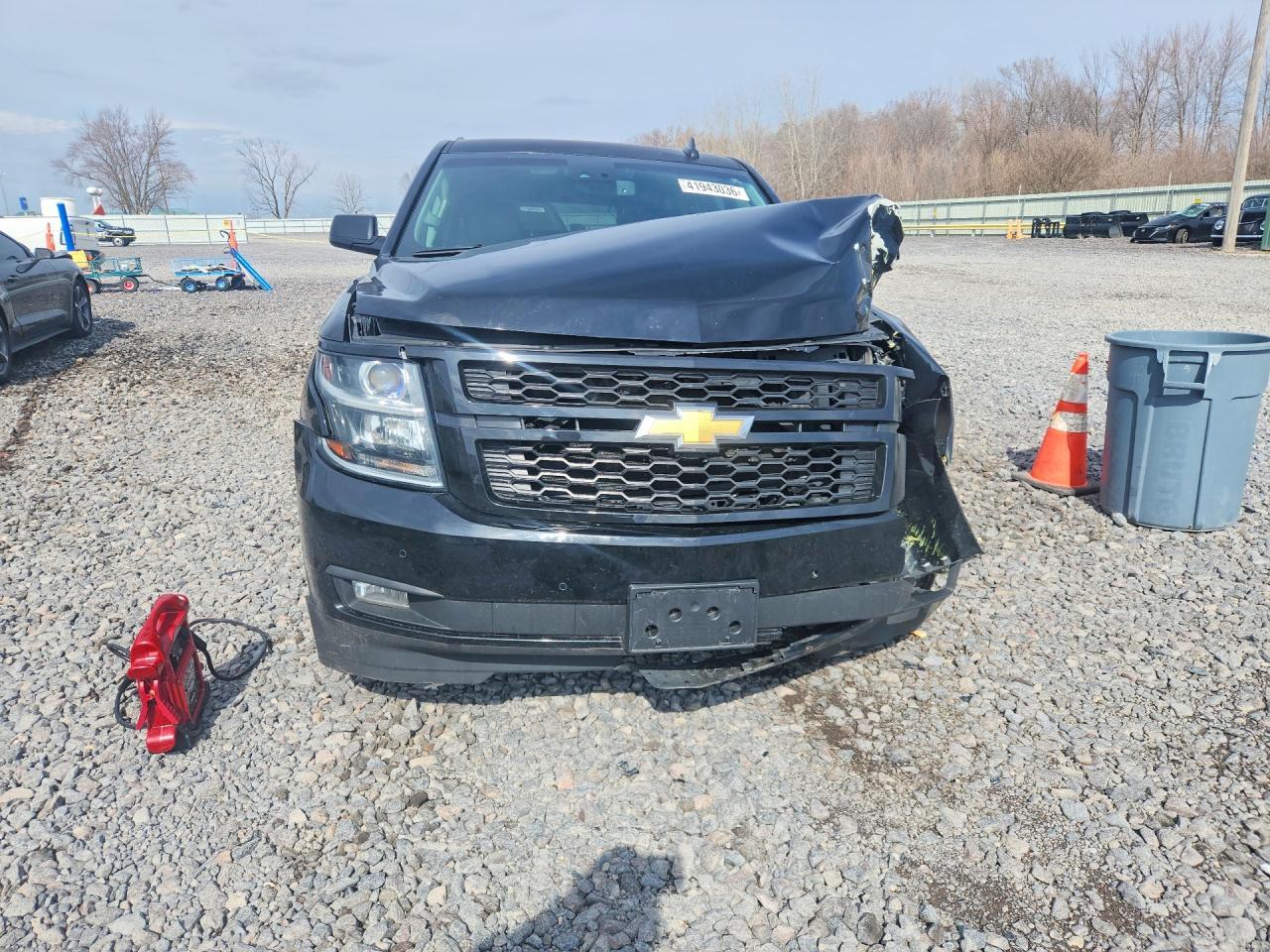 2016 CHEVROLET Suburban