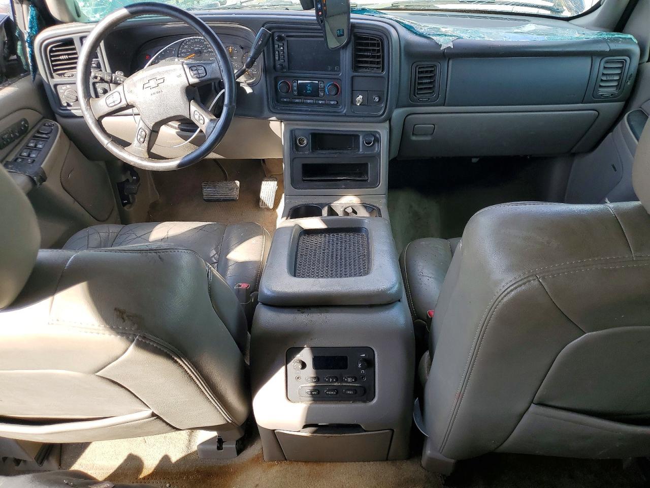2005 CHEVROLET Suburban