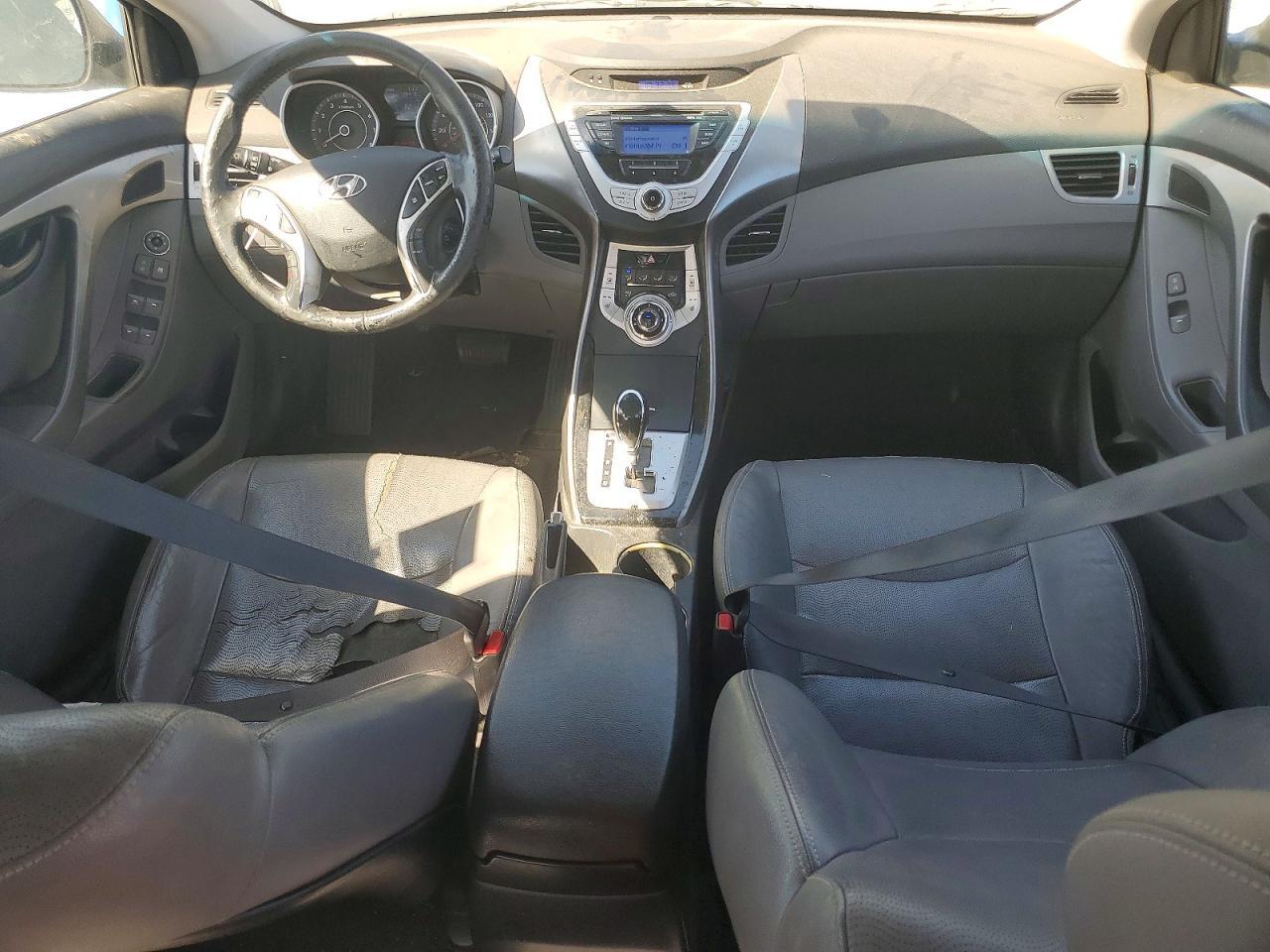 2012 HYUNDAI ELANTRA