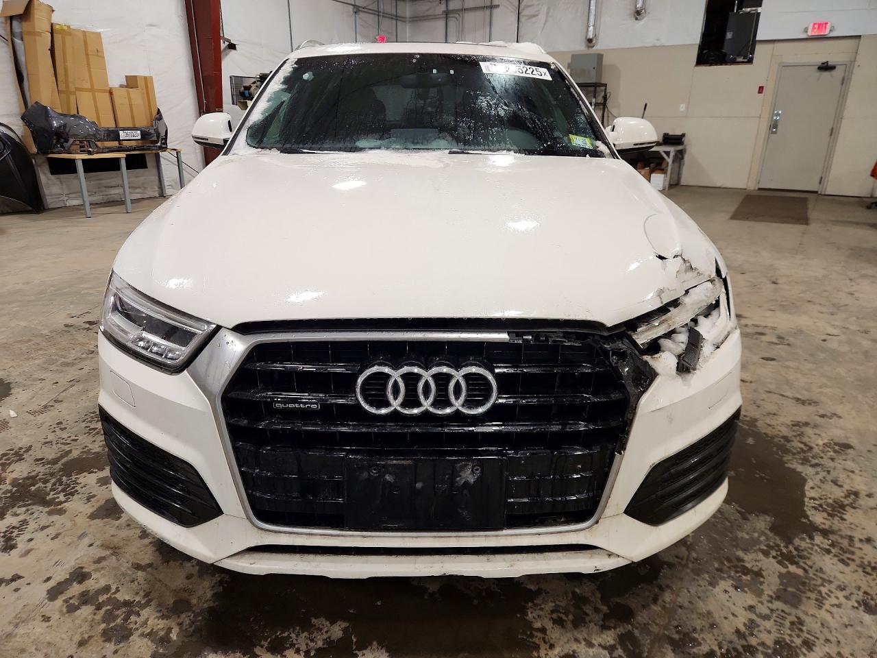 2016 AUDI Q3