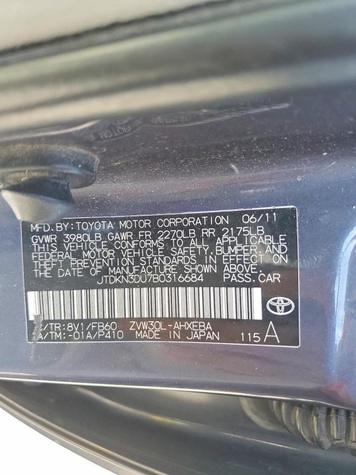 2011 TOYOTA PRIUS
