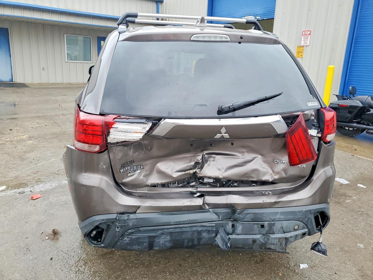 2019 MITSUBISHI outlander