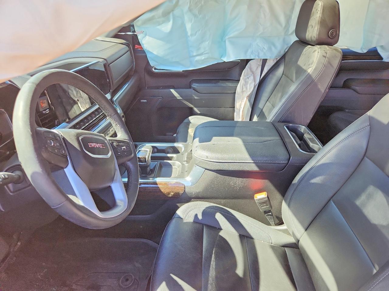 2023 GMC Sierra