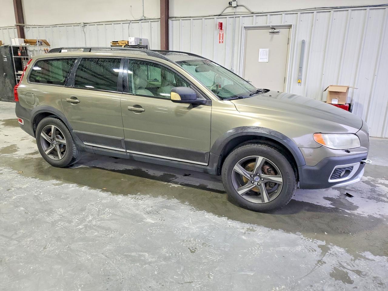 2009 VOLVO XC70