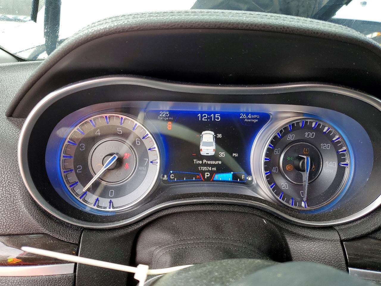 2015 CHRYSLER 300