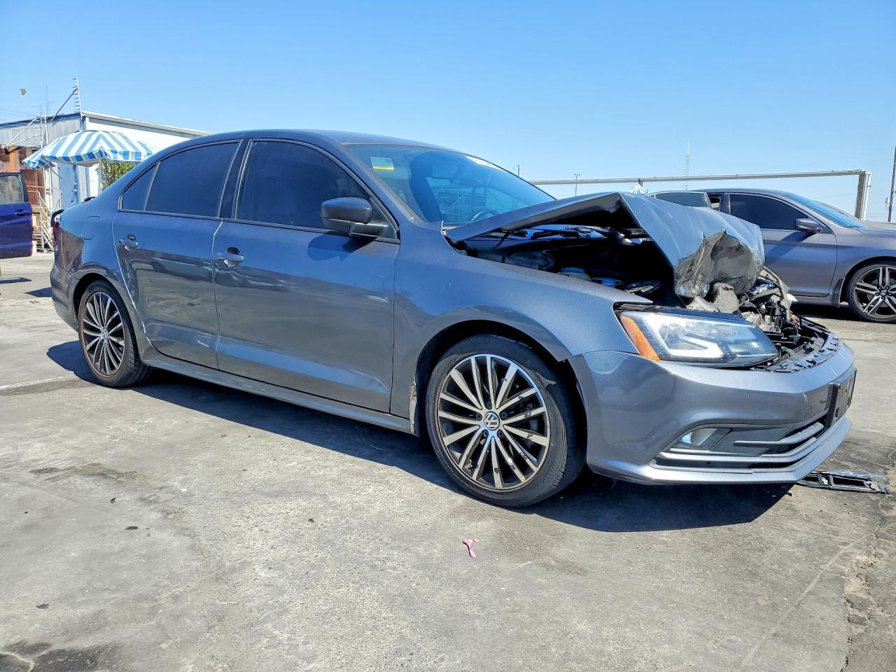 2016 VOLKSWAGEN JETTA