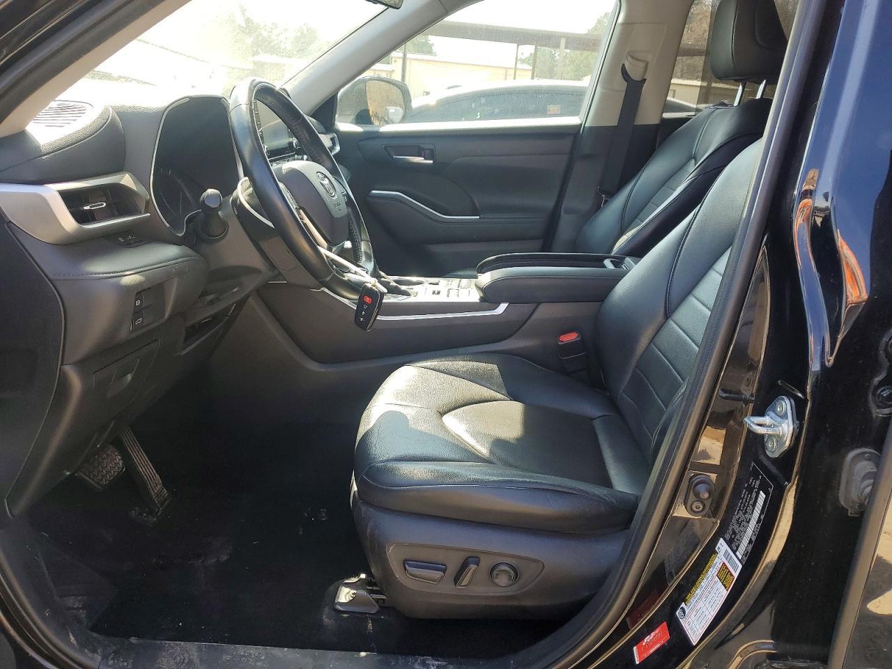 2020 TOYOTA HIGHLANDER