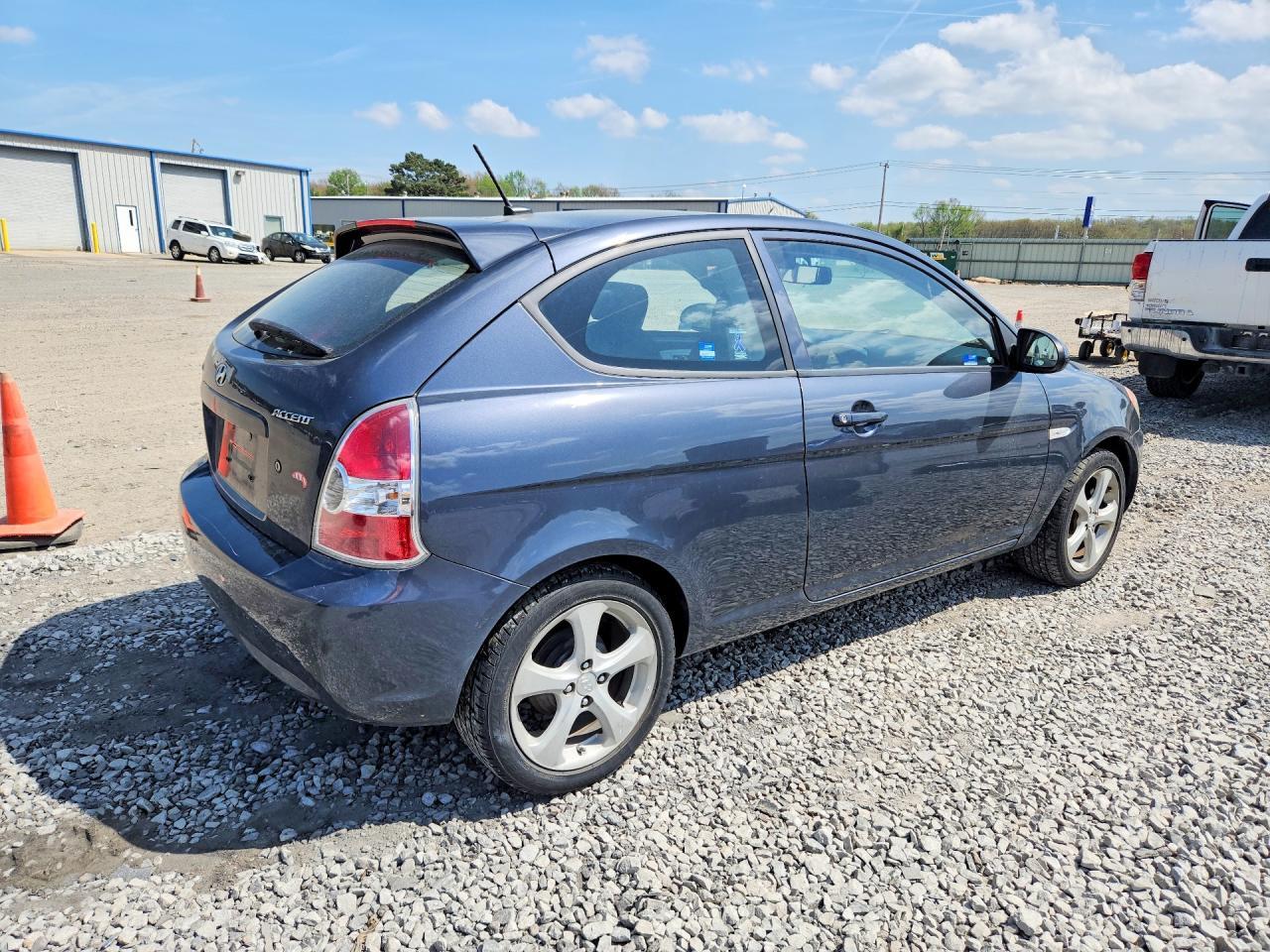 2009 HYUNDAI ACCENT