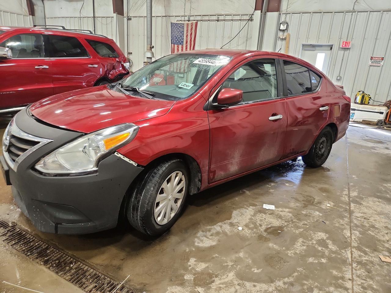 2017 NISSAN VERSA