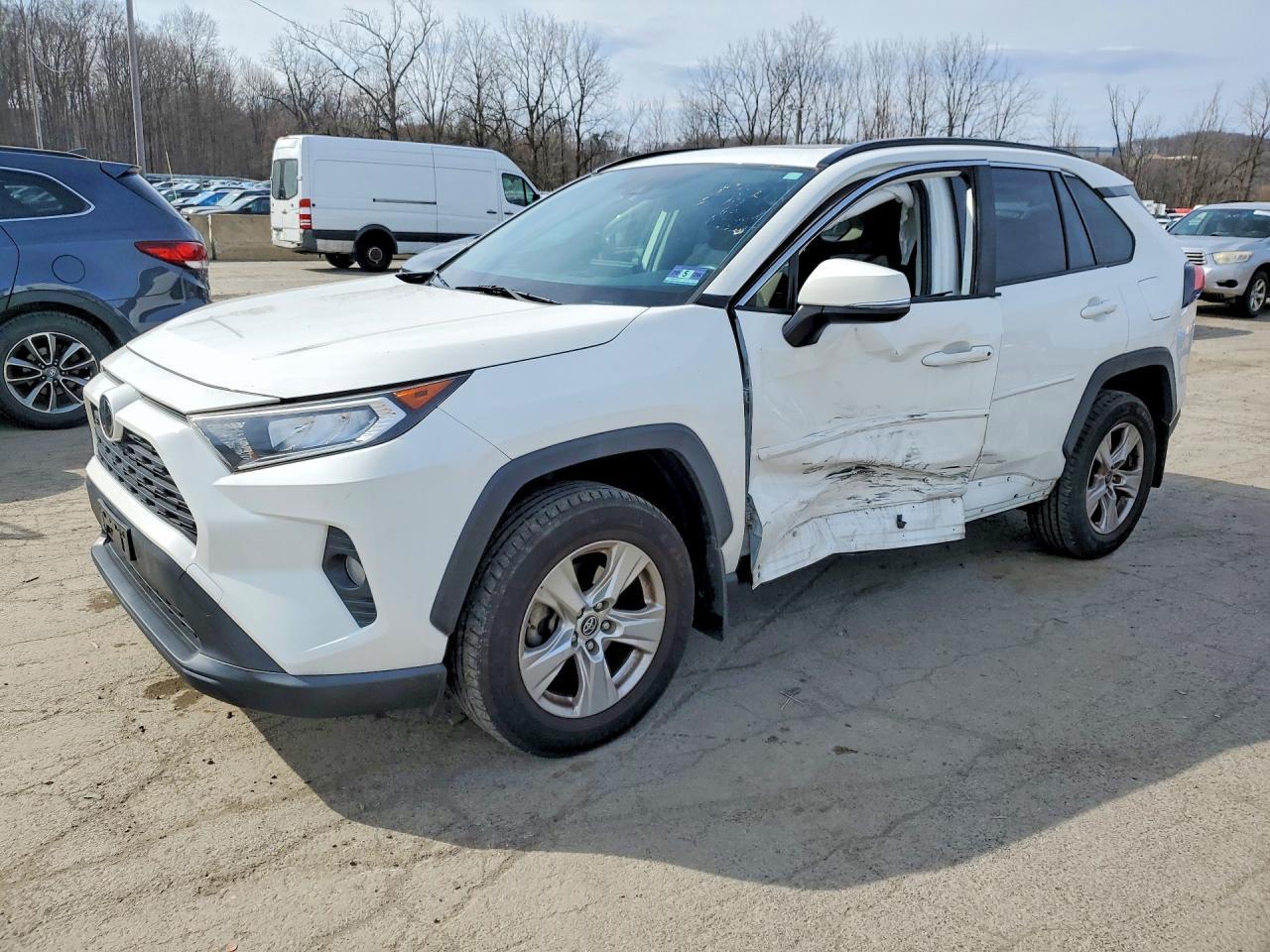 2019 TOYOTA RAV4