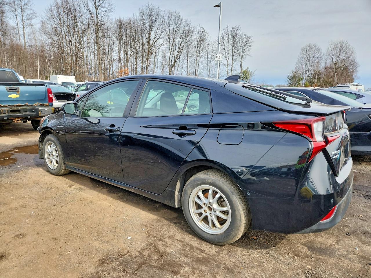 2022 TOYOTA PRIUS