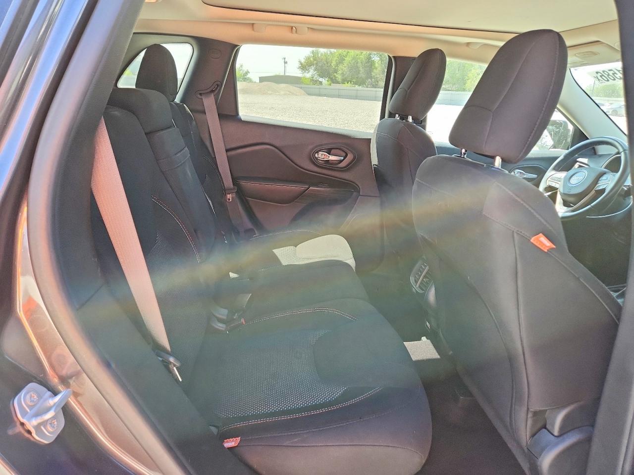 2016 JEEP CHEROKEE