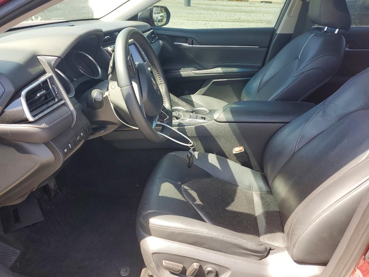 2018 TOYOTA CAMRY