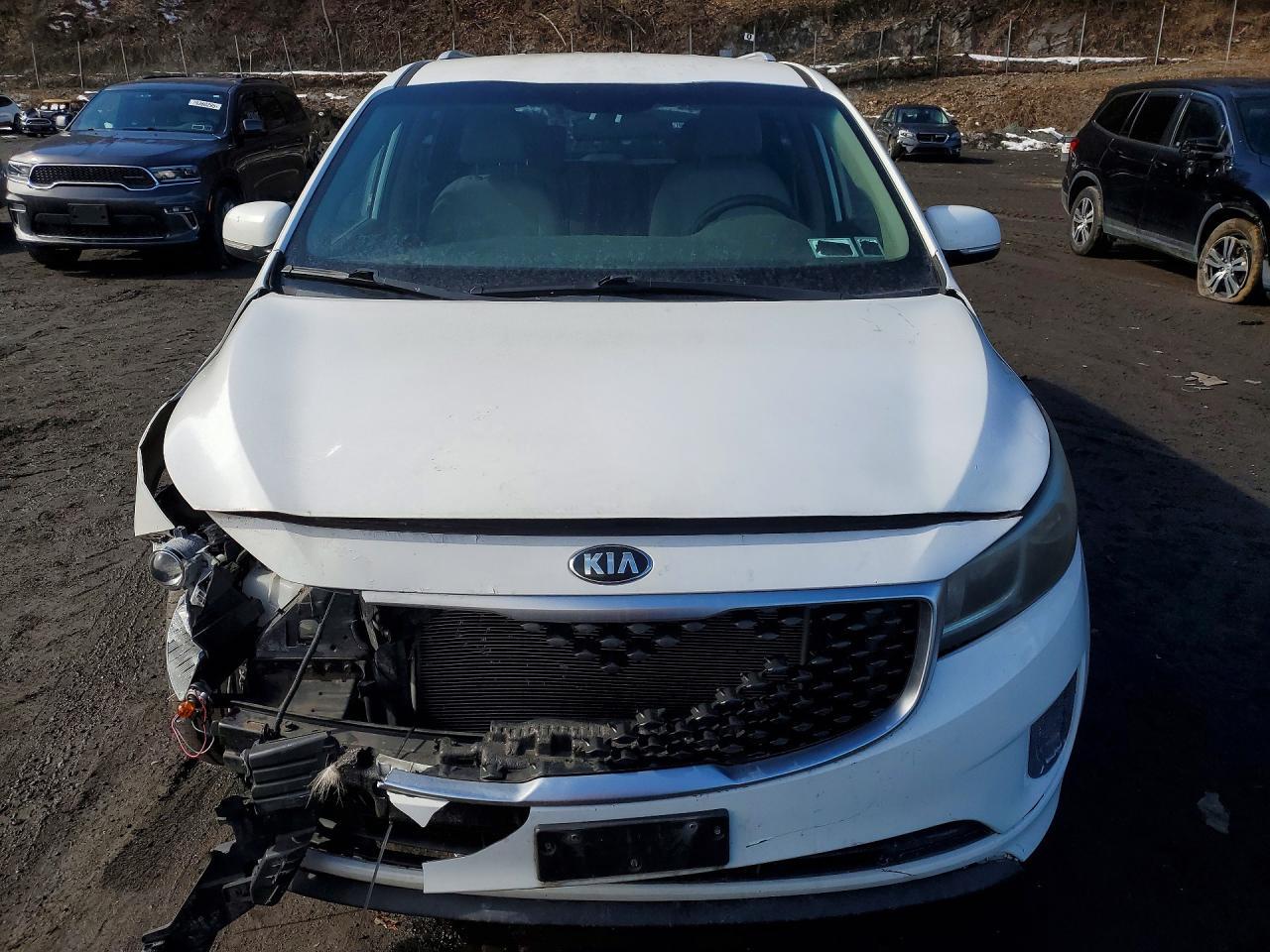 2015 KIA SEDONA