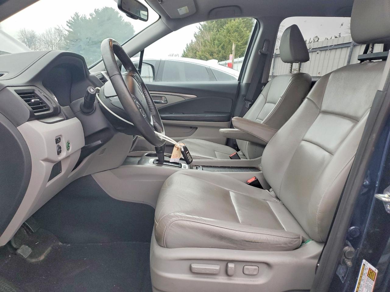 2017 HONDA PILOT