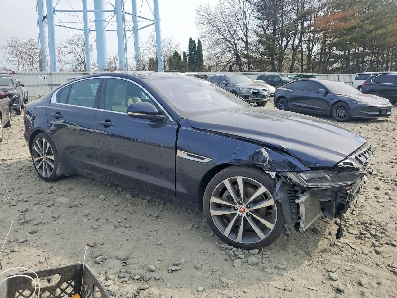 2020 JAGUAR XE