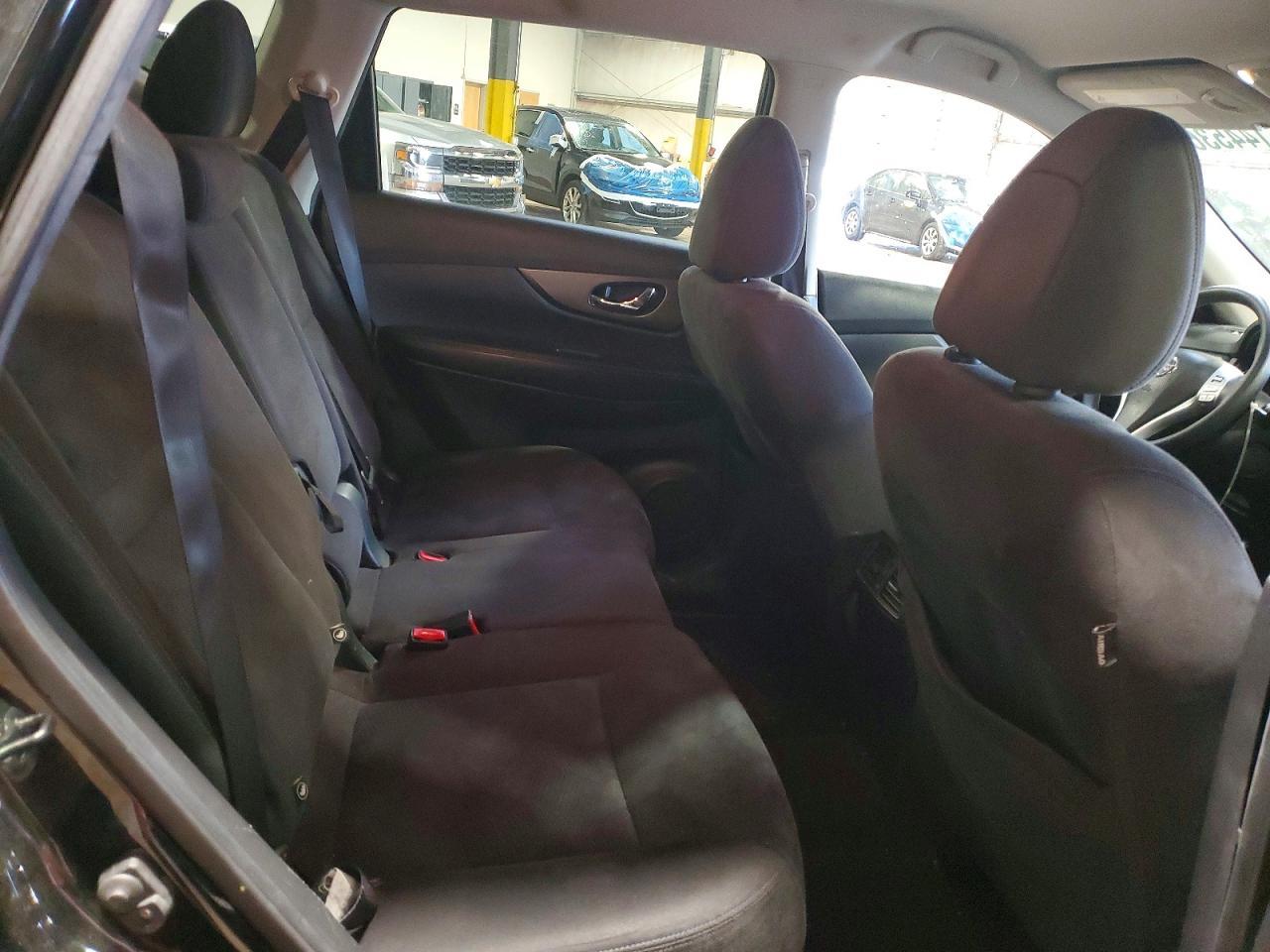 2015 NISSAN ROGUE