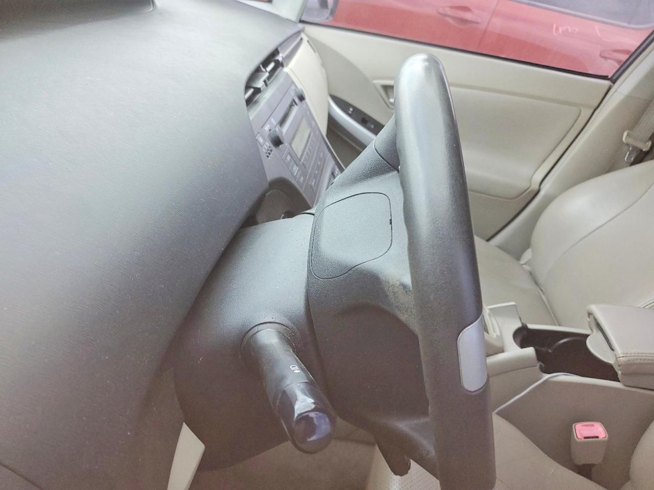 2011 TOYOTA PRIUS