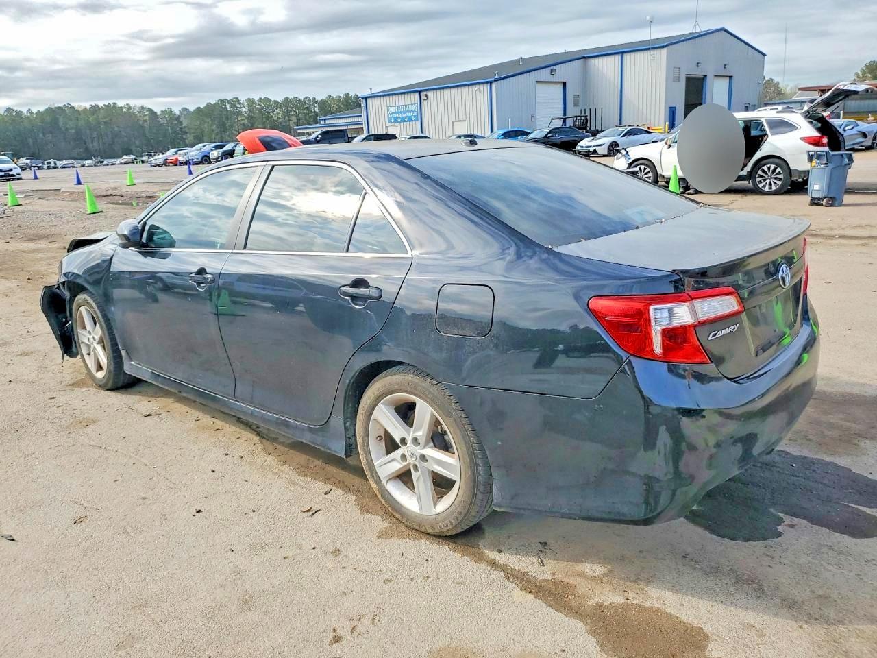 2012 TOYOTA CAMRY