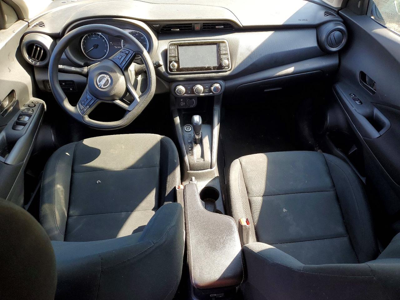 2024 NISSAN KICKS