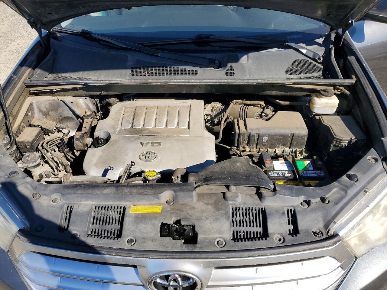 2012 TOYOTA HIGHLANDER