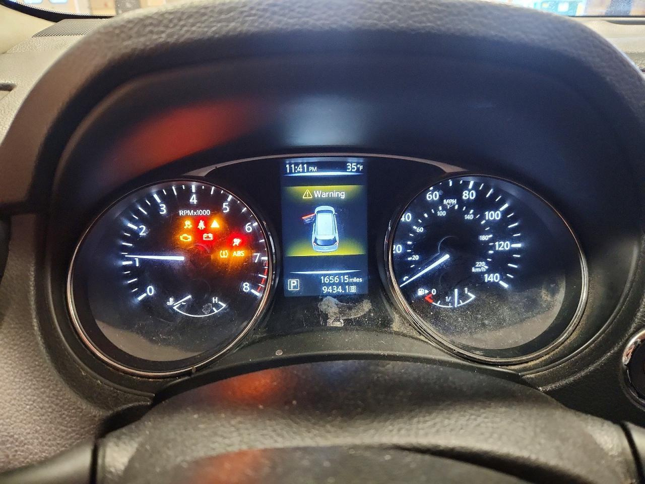 2015 NISSAN ROGUE