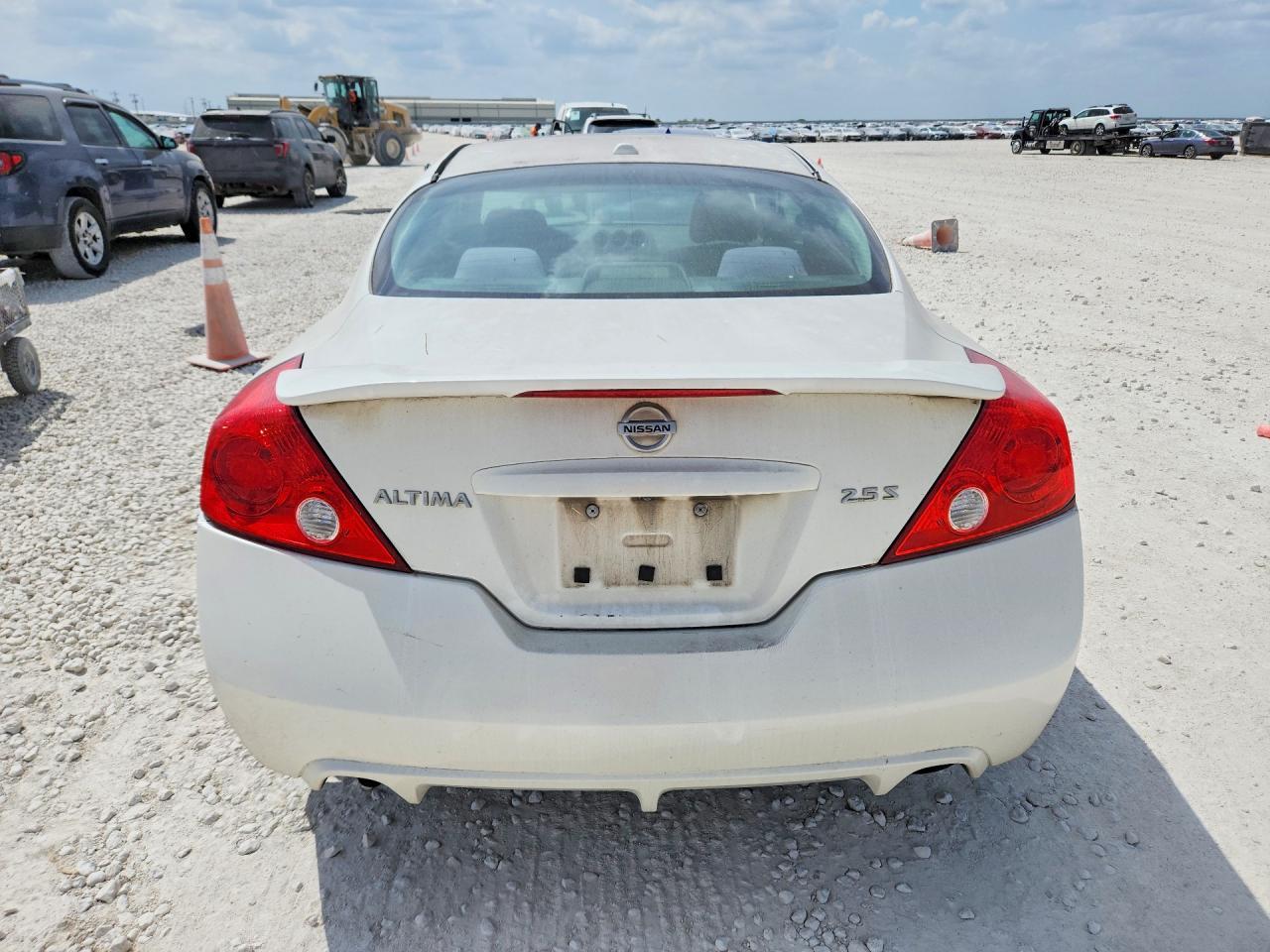 2010 NISSAN ALTIMA