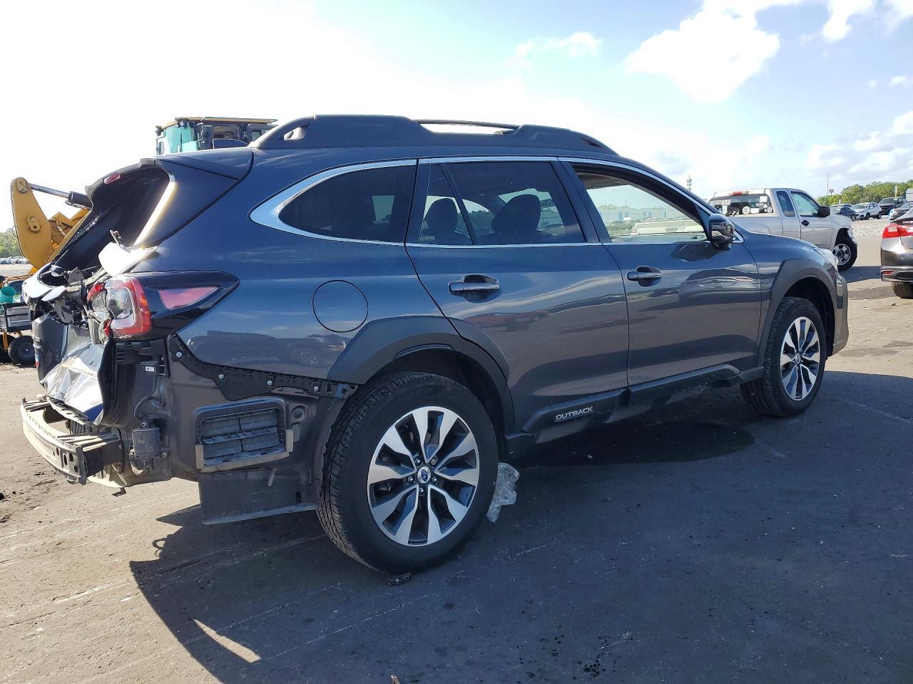 2023 SUBARU Outback