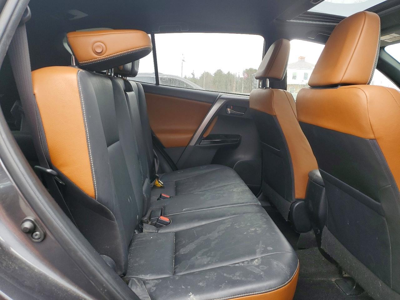 2016 TOYOTA RAV4