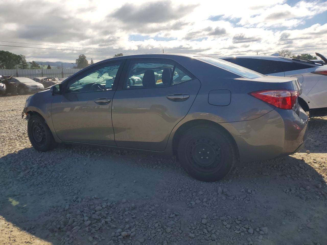 2018 TOYOTA COROLLA