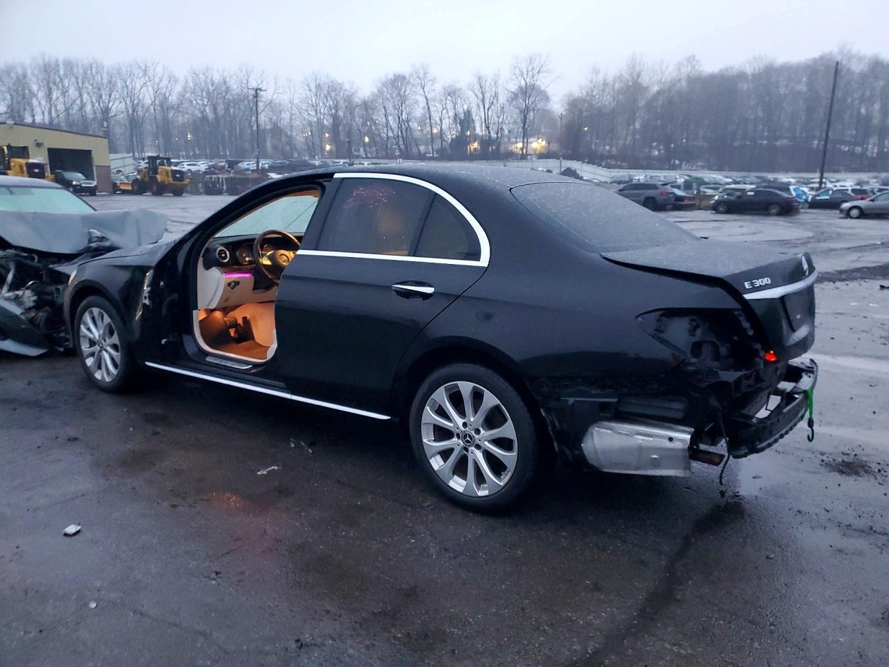 2018 MERCEDES-BENZ E-Class