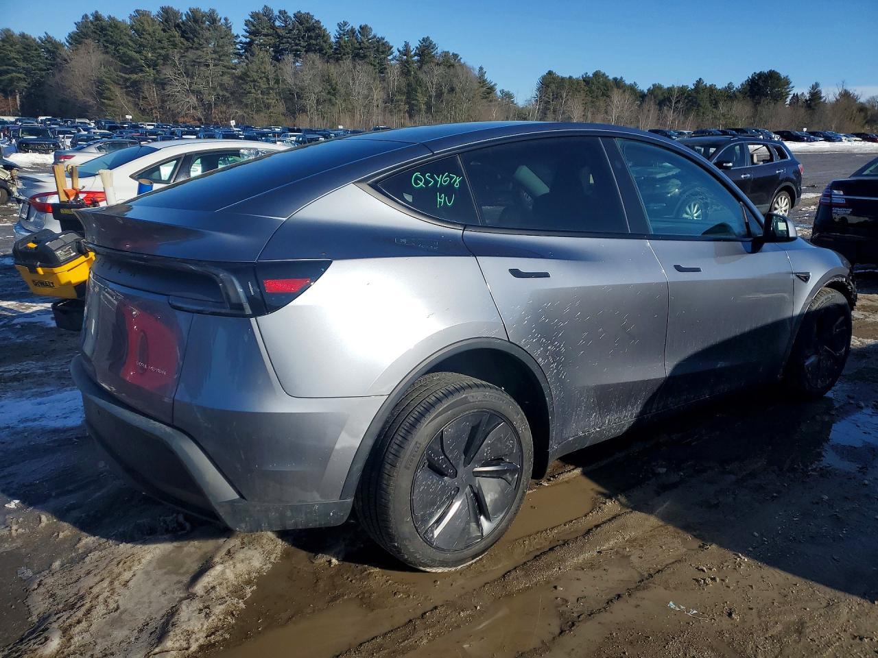 2026 TESLA MODEL Y