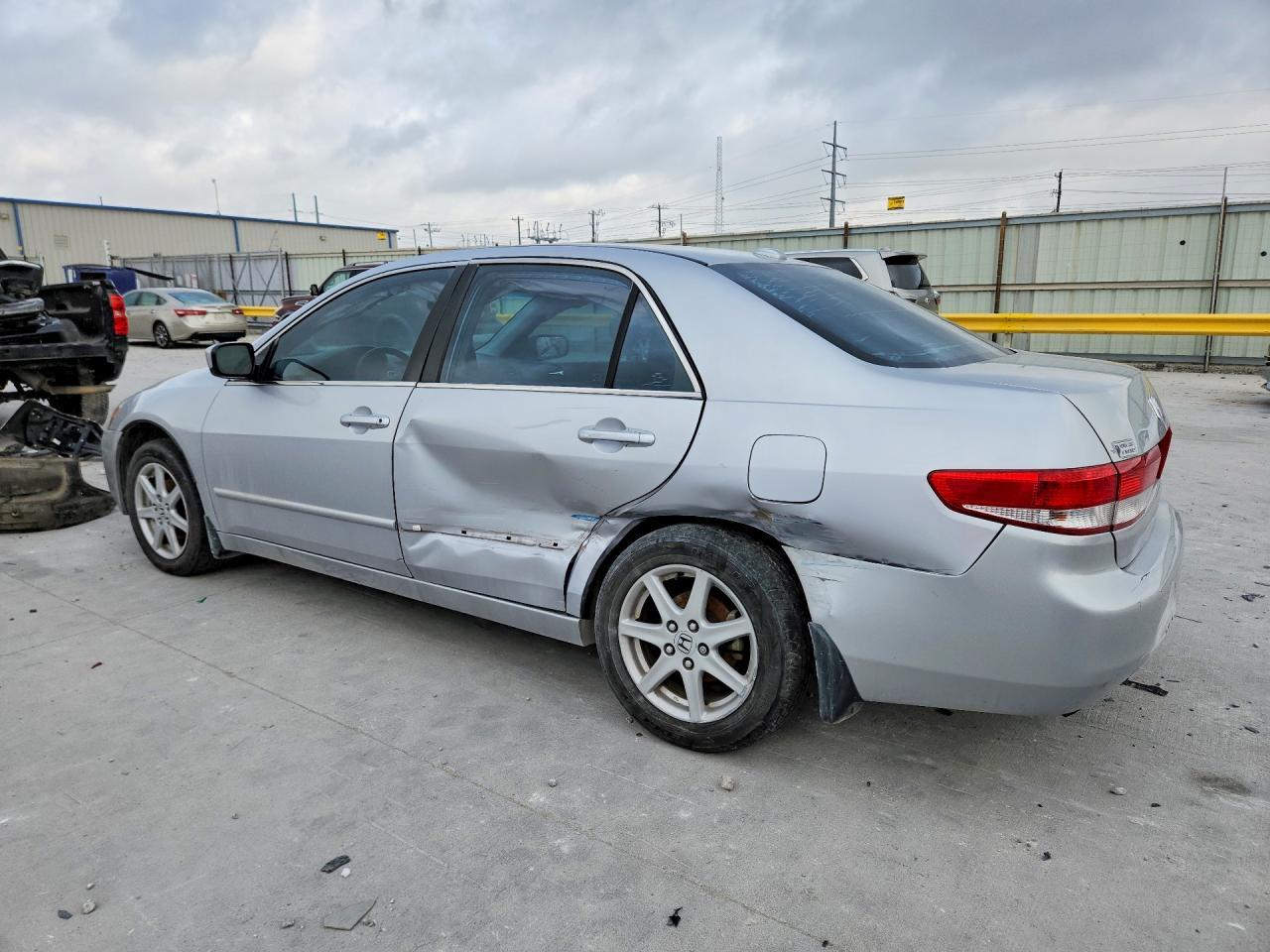 2004 HONDA ACCORD