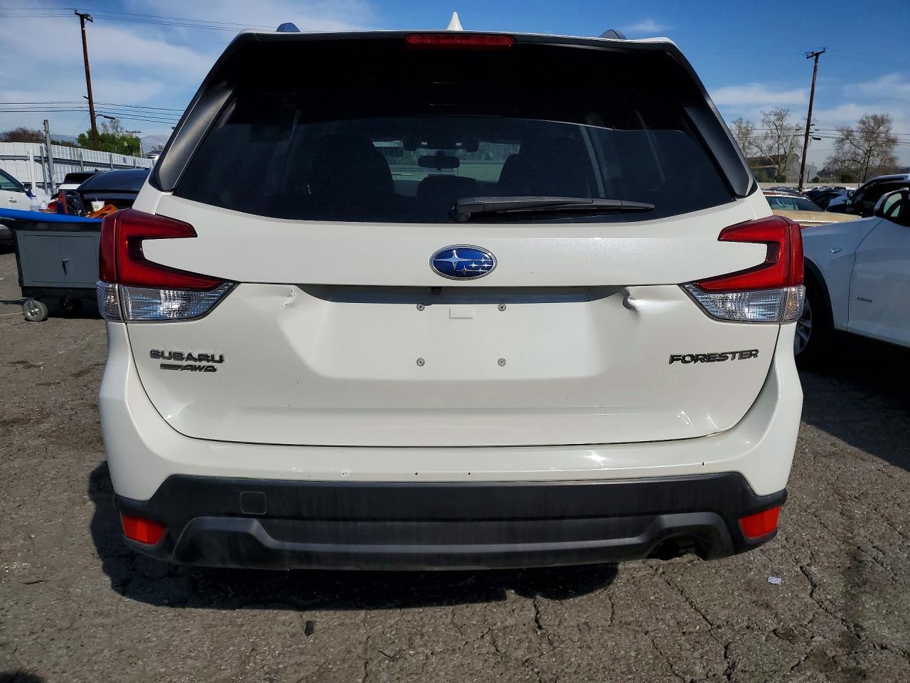 2019 SUBARU FORESTER