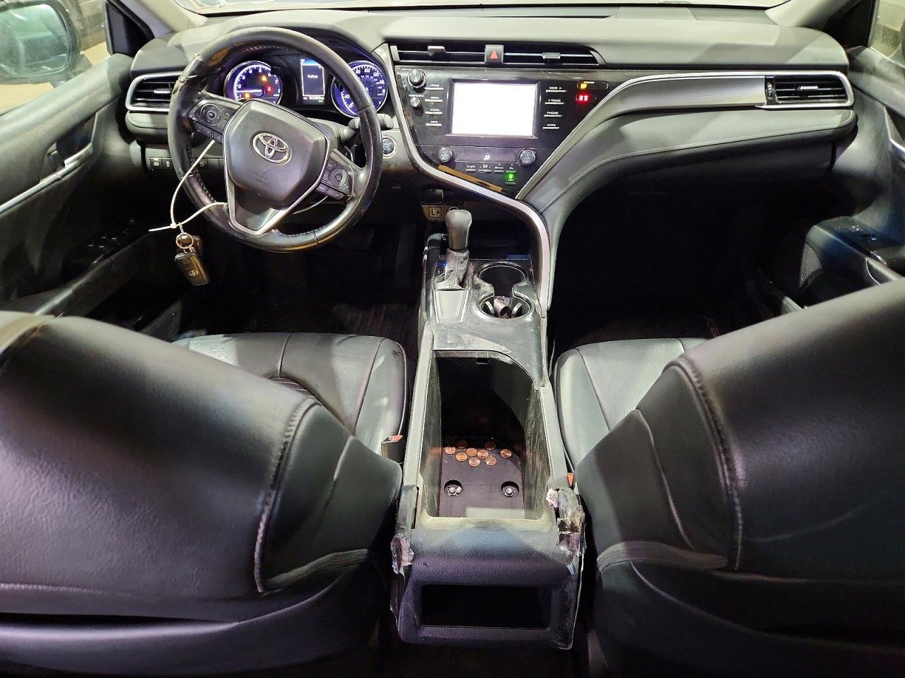 2018 TOYOTA CAMRY