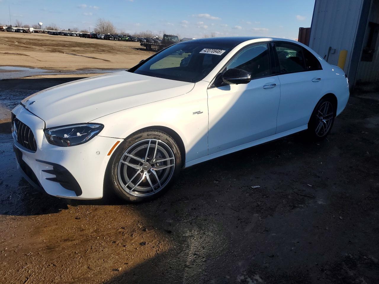 2022 MERCEDES-BENZ E-Class