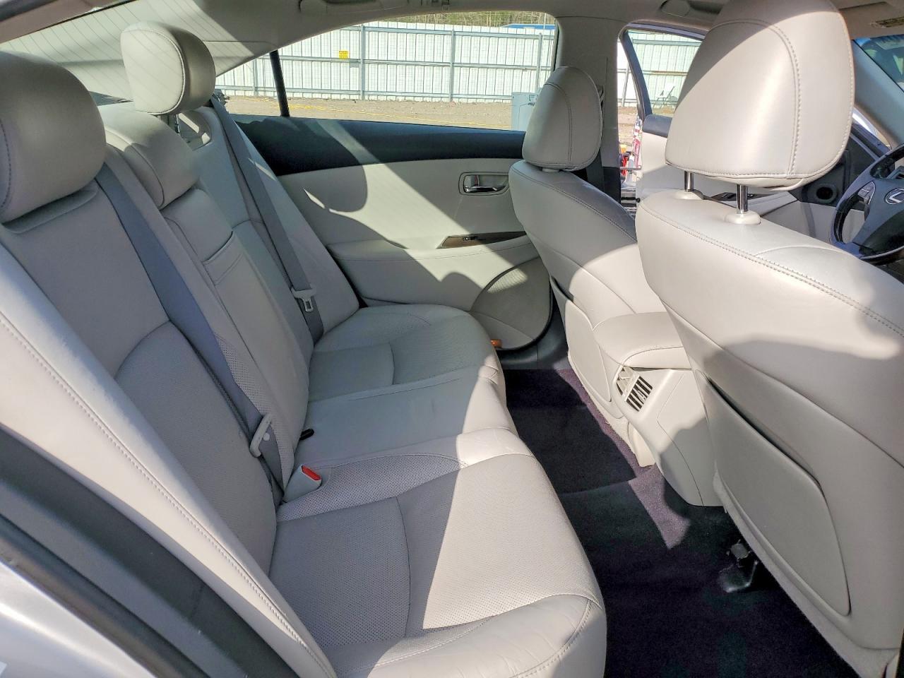 2010 LEXUS ES 350