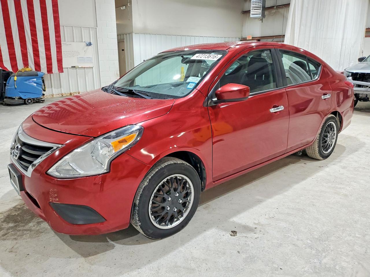 2017 NISSAN VERSA