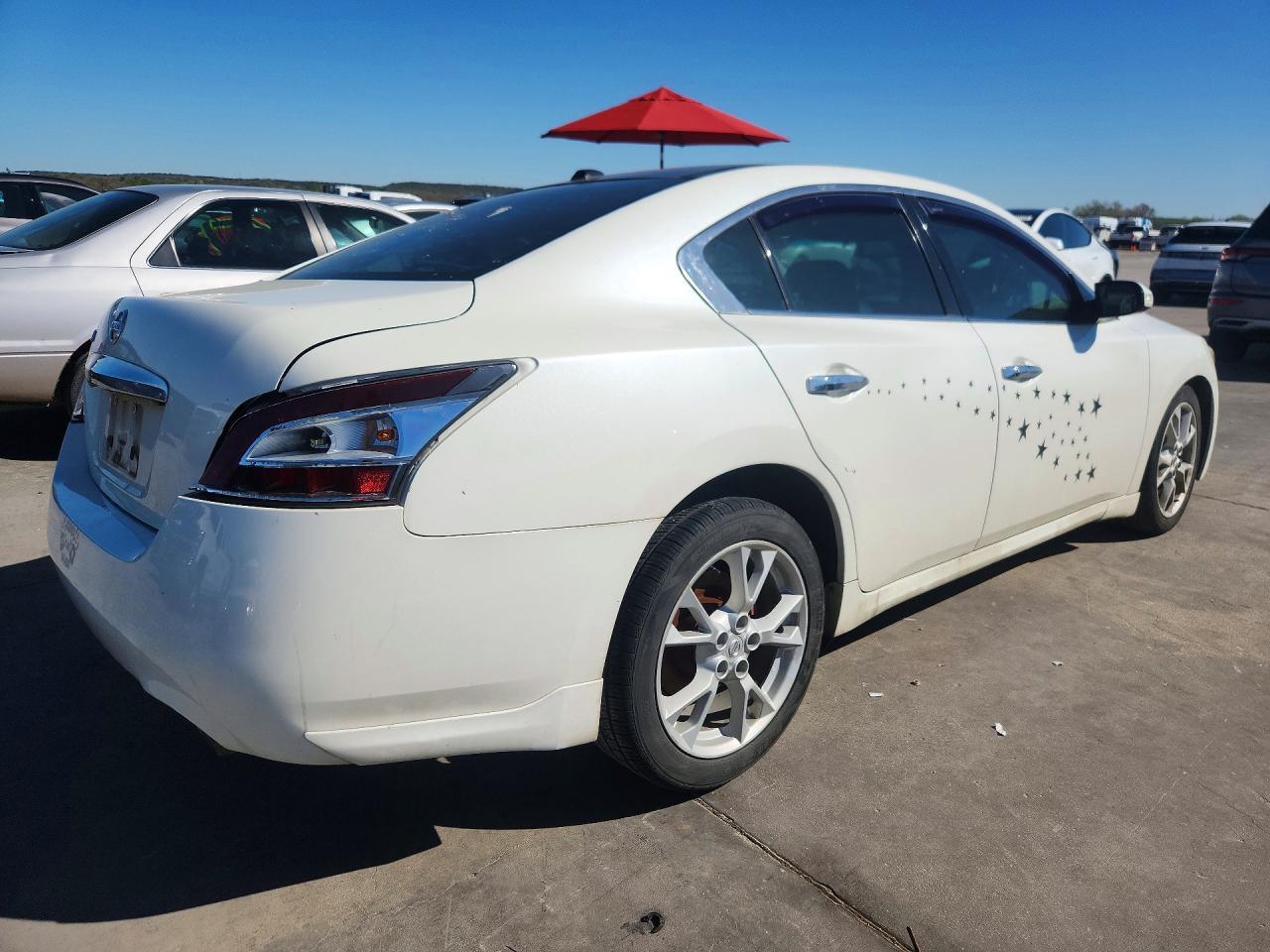 2014 NISSAN Maxima