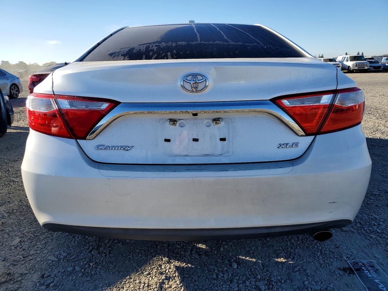 2015 TOYOTA CAMRY