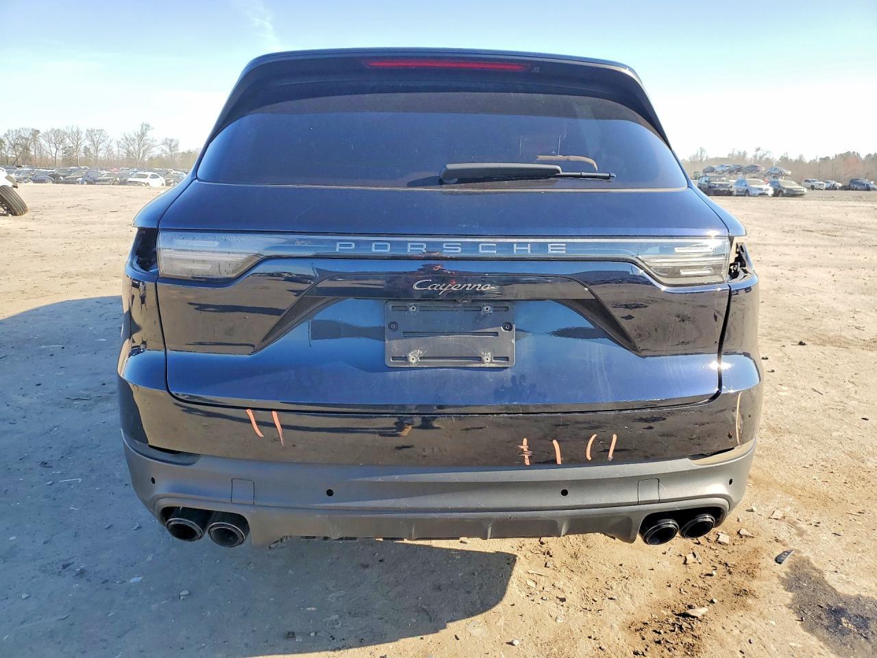 2022 PORSCHE CAYENNE