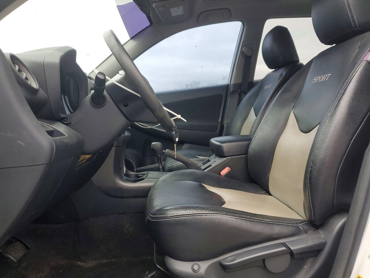 2011 TOYOTA RAV4