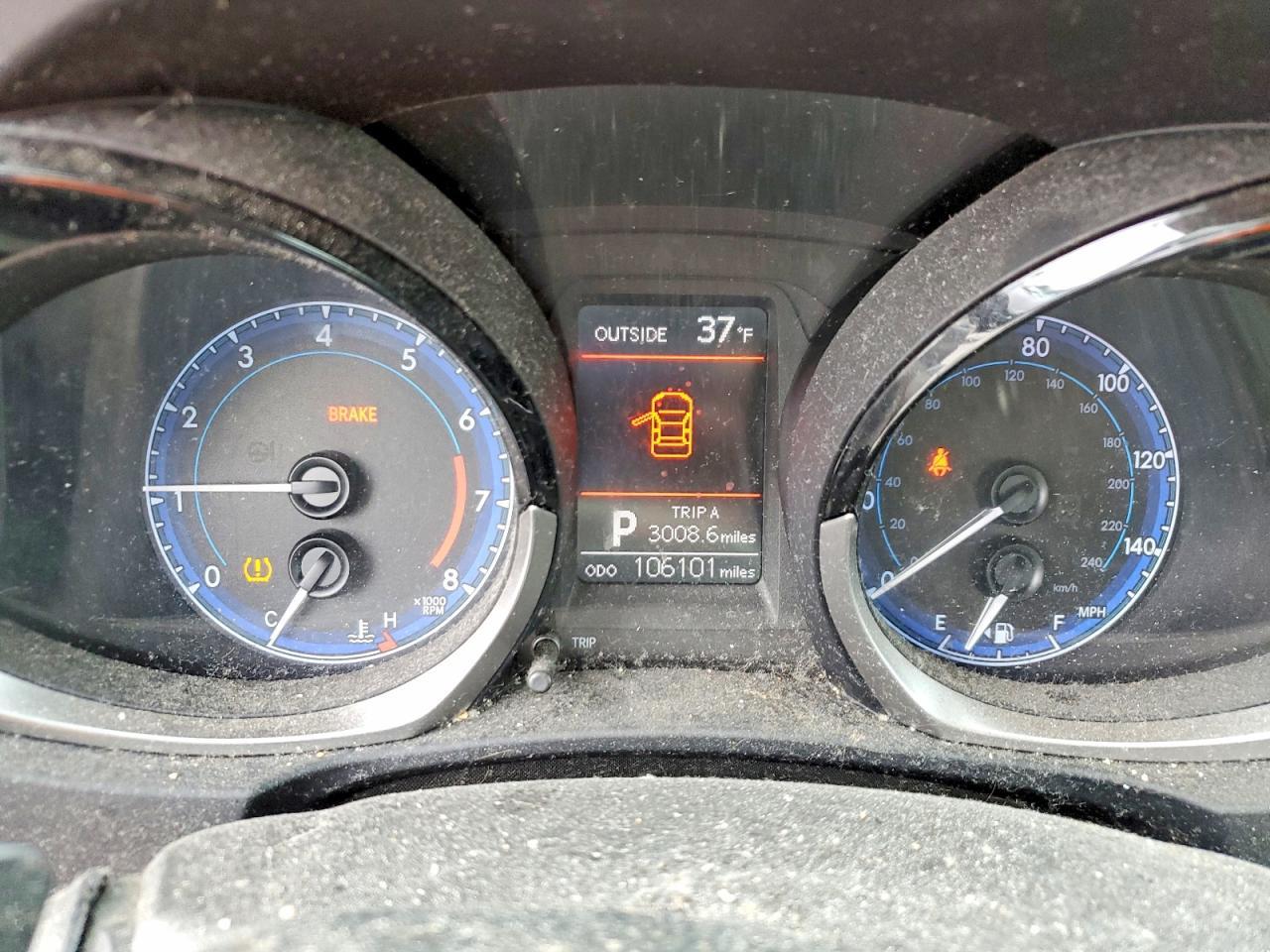 2015 TOYOTA COROLLA