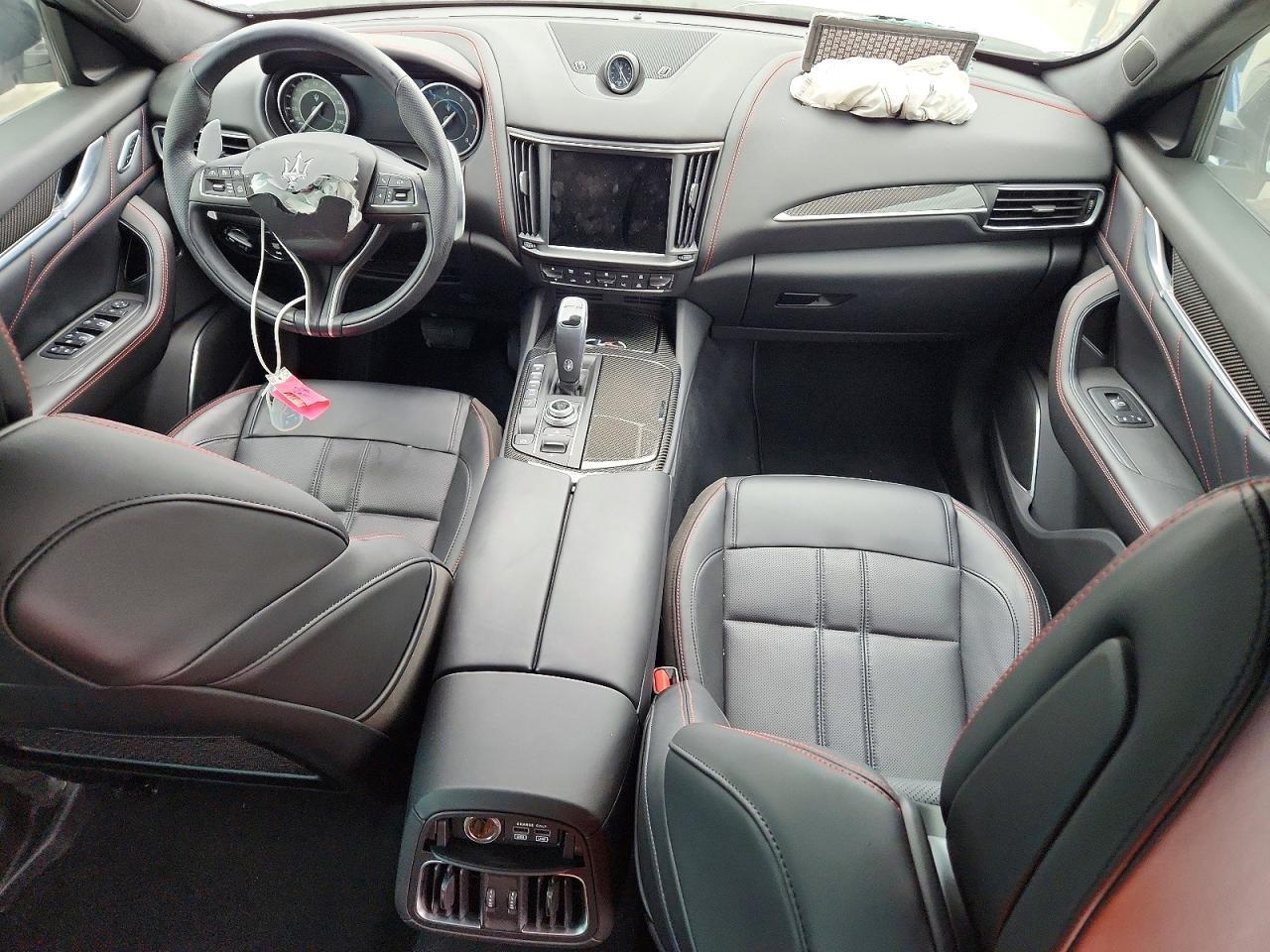 2024 MASERATI Levante