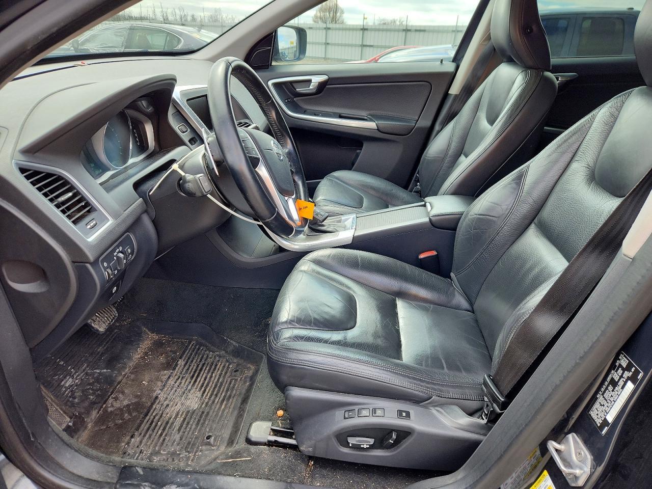 2014 VOLVO XC60