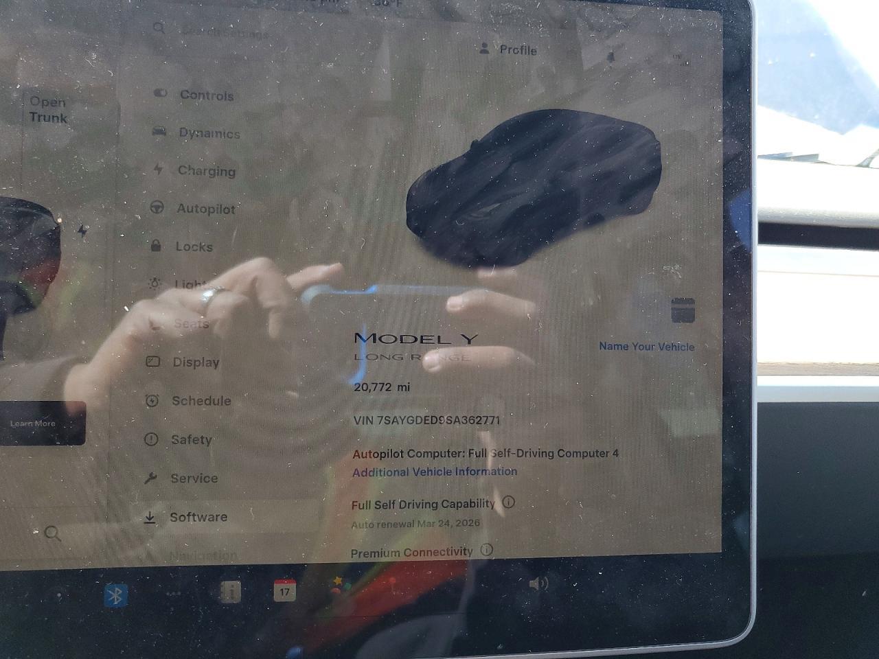 2025 TESLA MODEL Y