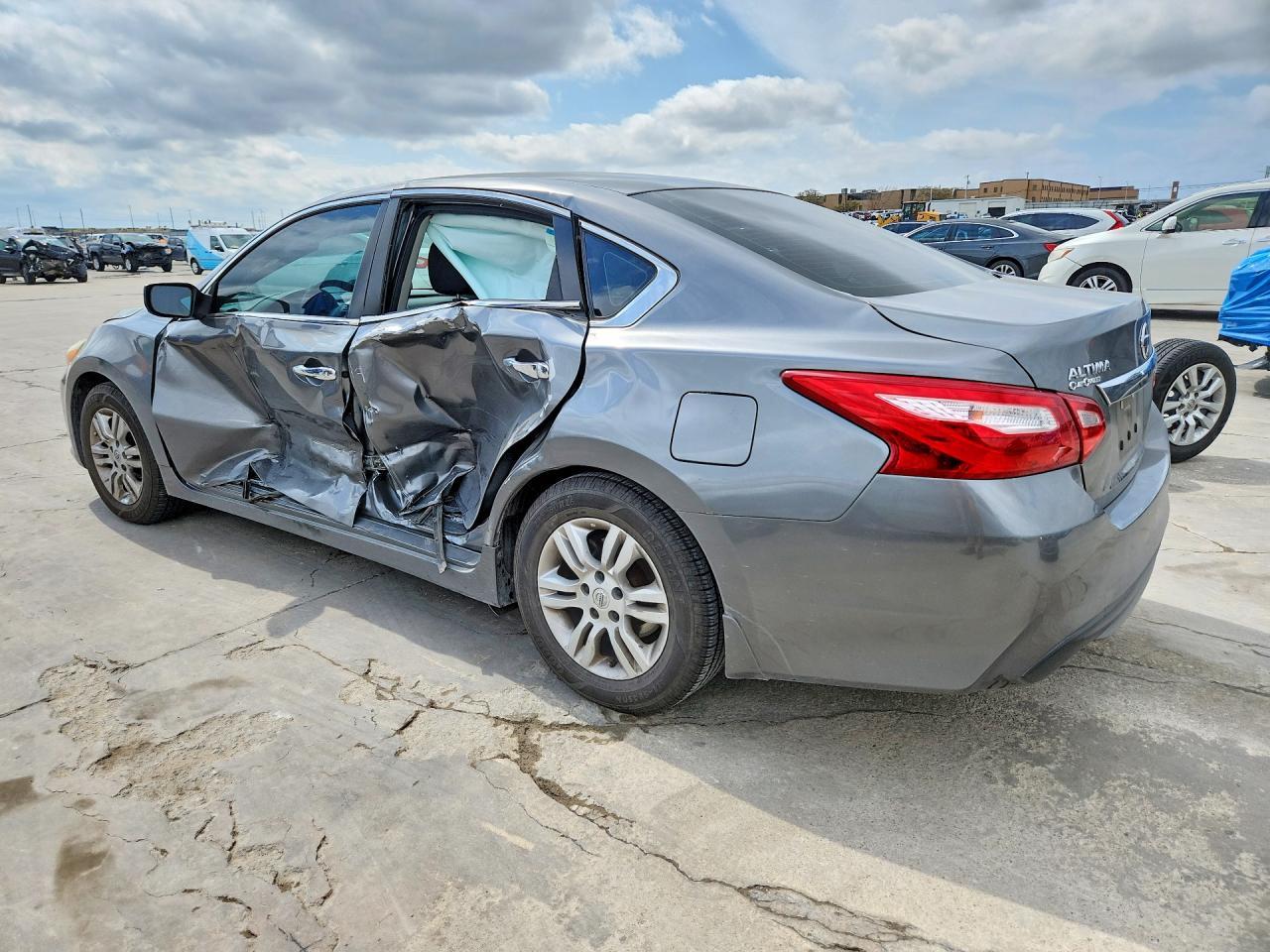 2017 NISSAN ALTIMA