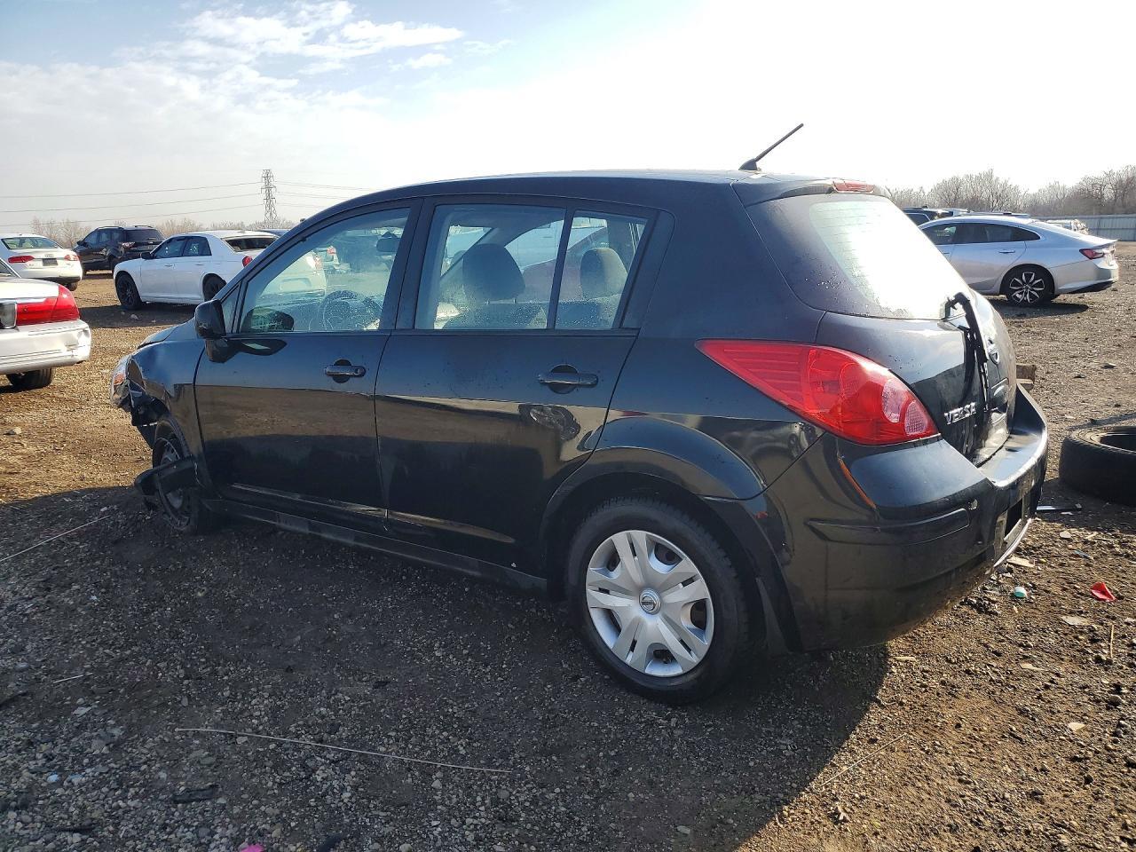 2010 NISSAN VERSA