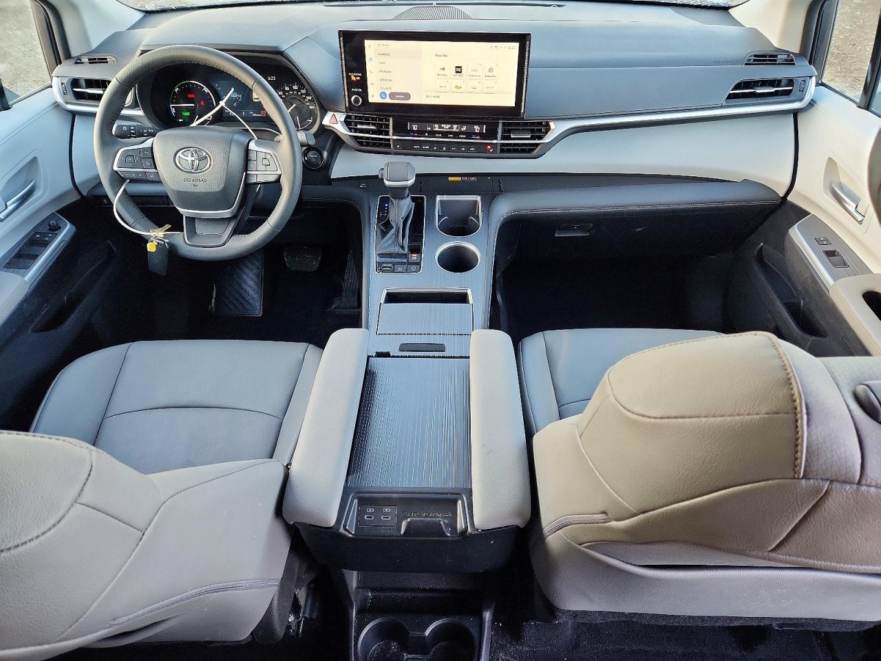 2025 TOYOTA SIENNA