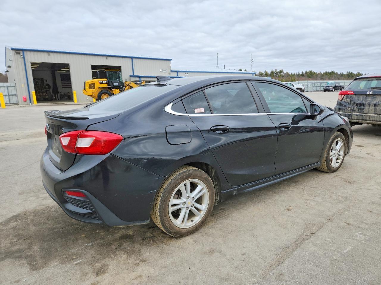 2017 CHEVROLET CRUZE